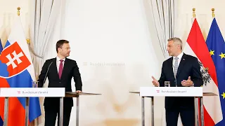 Pressestatements von Bundeskanzler Karl Nehammer und dem slowakischen Premierminister Eduard Heger