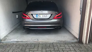 Mercedes CLS 500 Biturbo Straight Pipe Sound Very Cold Start