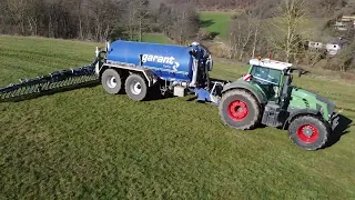 Neuer Fendt 930 auf dem Hof beim Güllefahren mit Kotte Garant und Bomech Farmer