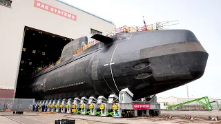 This is How Submarines Are Made