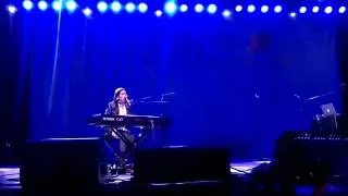 A Thousand Miles - Vanessa Carlton at Light The Night NYC 2016