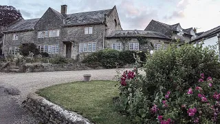 Hear the Wind Blow Through Tree Tops on an Early Morning Walk in a Spacious Cotswold Village