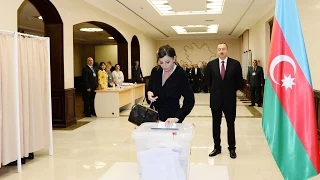 Prezident İlham Əliyev və Mehriban Əliyeva səsvermədə iştirak ediblər