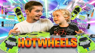 HOTWHEELS READY-TO-RACE CAR BUILDER with WonderBASH & DAD / WonderBASH Toys