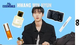 What do you think of HWANG MIN HYUN, who's good at self-management? Perfect items in his bag