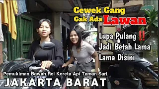 pemukiman padat Bawah Rell Kereta Api Pinangsia Tamansari|Narrow Alley Jakarta barat