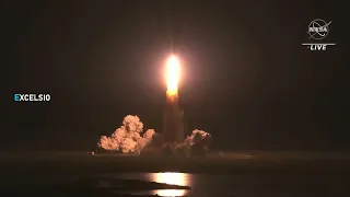 NASA’s Artemis I Mega Rocket Launches Orion to Moon