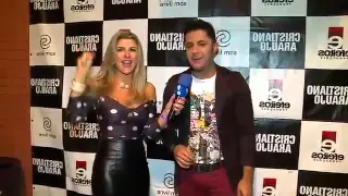 Cristiano Araújo apresentou namorada ao TV Fama há um ano