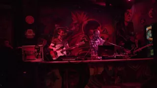 SnopSnoǔ — Апошняя. Live @ Graffiti bar, Minsk. 2016-07-04.