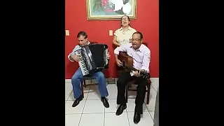 Hino Grande Arrebamento Composiçao João Garcia Trio Os pentecostes de Goias