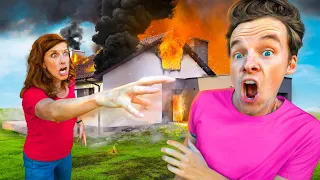 I Destroyed My Crazy Neighbors House!! (World's Most Dangerous Karen)