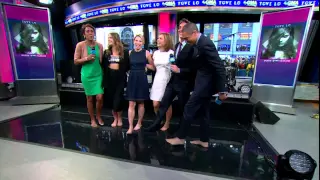 Amy Robach & Ginger Zee & Tove Lo - no high heels & feet close up - March 24, 2015