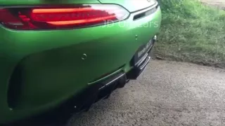 MERCEDES AMG GT R LOUD REVS - Quick Clips