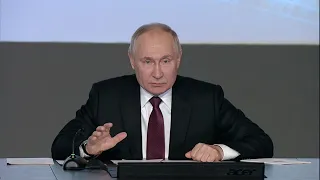 «Нельзя хватать и не пущать!»: Владимир Путин дал установки сотрудникам полиции