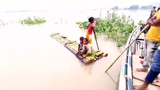 Floods swamp South Asia, aid supplies low