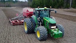 John Deere 7530 with Horsch Pronto 6DC