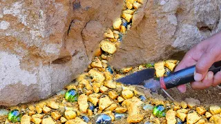 amazing! found a lot of Huge Nuggets of Gold Treasure wort of million dollar under stone at mountain