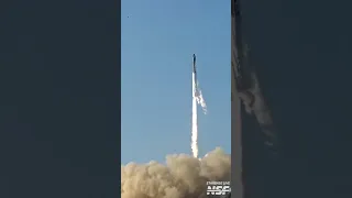 30 Raptor Engines Rumble On Liftoff! Starship Takes To The Skies
