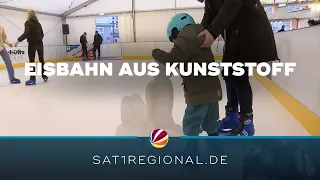 Schlittschuhlaufen ohne Eis auf der Kunststoffeisbahn in Oldenburg