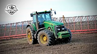 Трактор John Deere 8430: закрытие влаги переделанной 20ти метровой бороной!