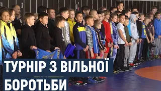 Всеукраїнський турнір з вільної боротьби провели у Хмельницькому