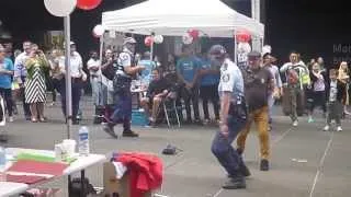 Зажигательный танец полиции Австралии