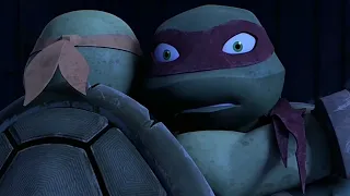 TMNT | Raph and Mickey | Raphael gets a hug from his little brother