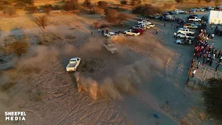 Toyota Hilux - drifting off road