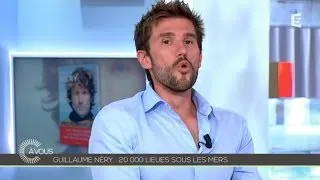 L'apnéiste Guillaume Néry démontre sa "technique de la carpe" - C à vous - 09/05/2014