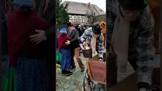 🎊#Zampern. Der Verein rubiško ist heute traditionell durch die Lübbenauer Altstadt gezampert