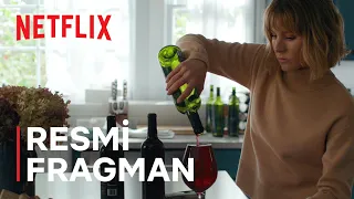 The Woman in the House Across the Street from the Girl in the Window | Resmi Fragman | Netflix