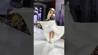 Анна Калашникова на подиуме недели высокой моды Estet Fashion Week🌟 Показ Stasia & Stasia🤍🖤 Краш?