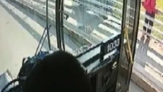 New York bus driver saves a life, hailed a hero