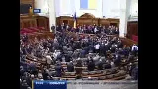 Рада воскресила парламентско-президентскую республику