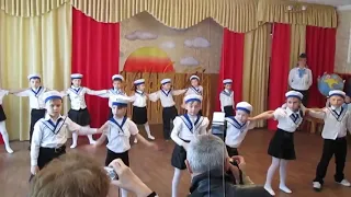 танец Моряки в ДОУ Антошка