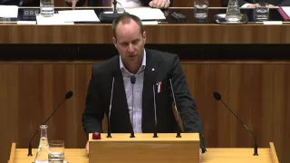 40128Sondersitzung des Nationalrates zu den Terroranschlägen Matthias Strolz NEOS 2015/01/14