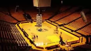 Oracle Arena Goes Gold