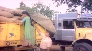 Roopadevi Steal Grains From Dr.Rajkumar's Lorry | Comedy Scenes of Samayada Gombe Kannada Movie