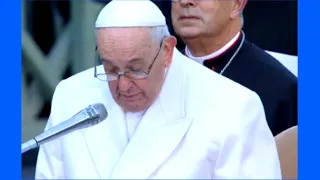 PAPA FRANCESCO PIANGE DURANTE LA SUPPLICA A MARIA PER IL POPOLO UCRAINO