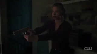 Riverdale 6x17 Betty goes after TBK again find out that TBK capture Charles and her Mother.