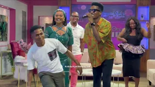 Kofi Kinaata performs Effiakuma Love On Onua Show Time With Mcbrown