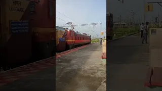 WAP 4 locomotive Shortest Honking Departure....