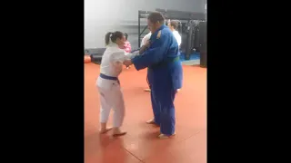 Robyn throwing Rob with Uki Goshi (Judo Small vs Big)