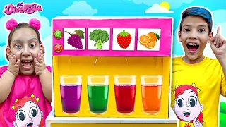 Maria Clara and her friends learn by playing with a healthy juice machine - MC Divertida