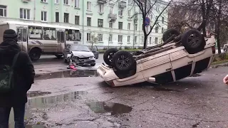 Иномарка перевернулась в Северске