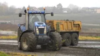 New Holland TG 285 Terrassement 2014