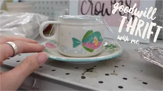 Just Off the Highway | Goodwill Thrift with Me | Reselling