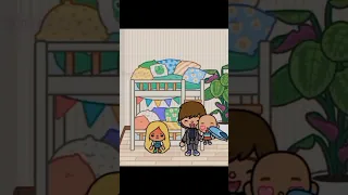 My Mom hates me because I'm different 😖 In Toca Boca #tocaworld #tocastory #sadstory #shorts