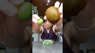 Kiwi berry vs normal kiwi