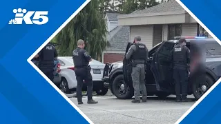 5 juveniles, aged 15 and younger, arrested after multiple car thefts in Seattle